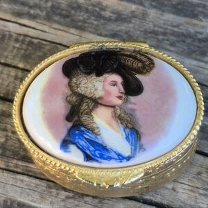 Lady Eleanor Vintage Pill Box. Make An Offer